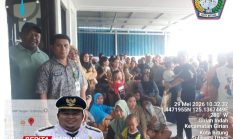 PENYALURAN BANTUAN PANGAN 20 KG BERAS DAN MINYAK KELAPA DI KELURAHAN GIRIAN INDAH BERJALAN LANCAR